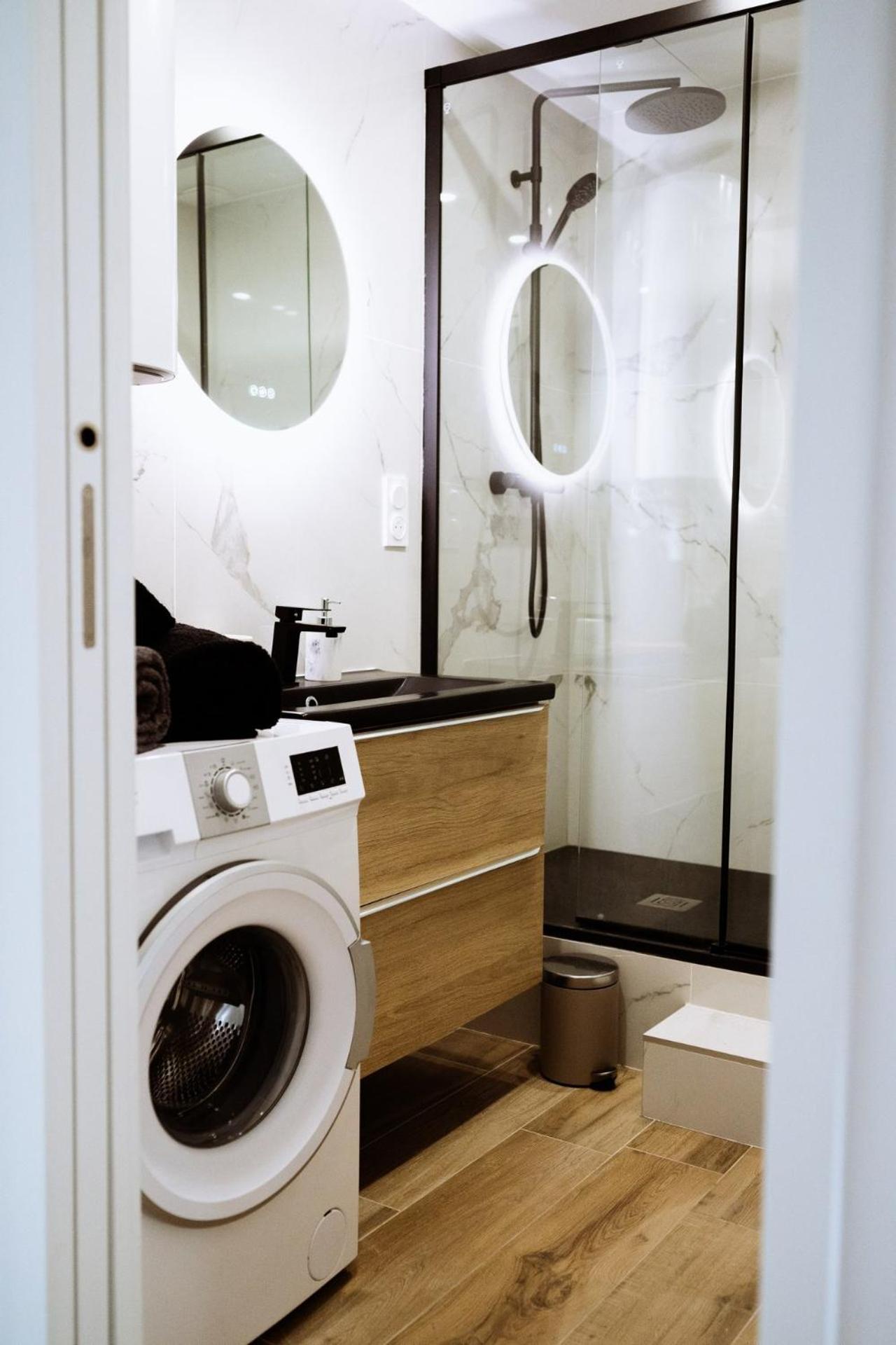 Apartment Superbe Renove Proche Metro Avec Garage *